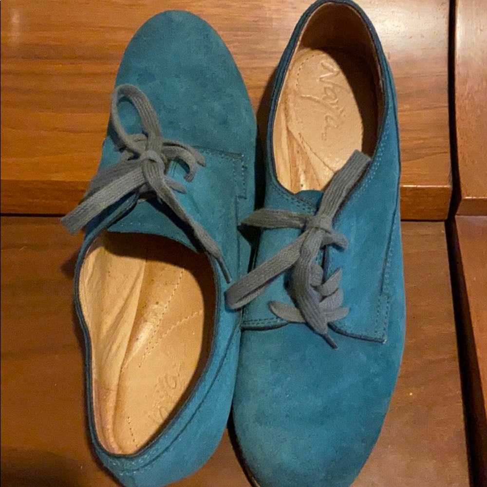 Naya Teal suede oxfords